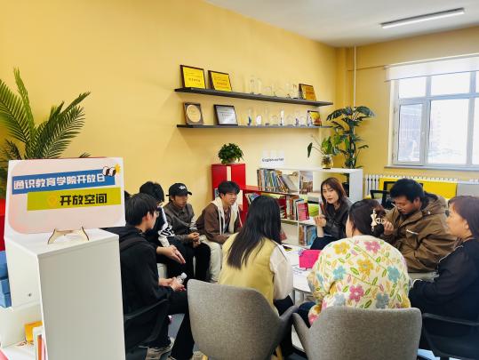 我校通識(shí)教育學(xué)院開放日 一站式教育咨詢服務(wù)引領(lǐng)學(xué)生成長